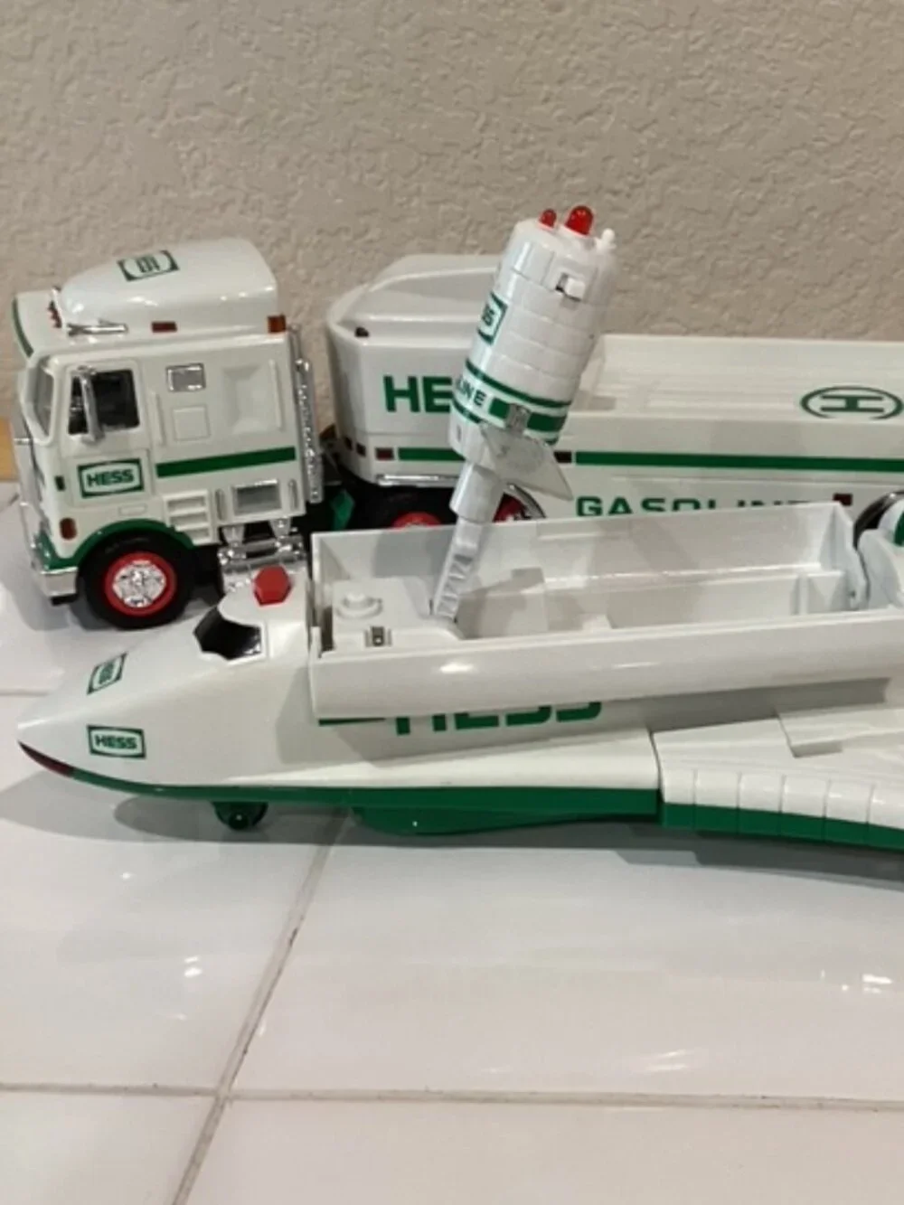 Hess Truck with Space Shuttle‎ & Satellite 14